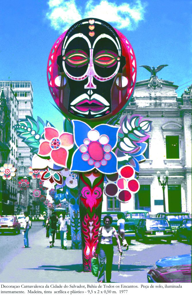Decoração Carnavalesca da Cidade do Salvador, Bahia de Todos os Encantos. Peça de solo, iluminada internamente. Madeira, tinta acrílica e plástico - 9,5 x 2 x 0,50 m. 1977